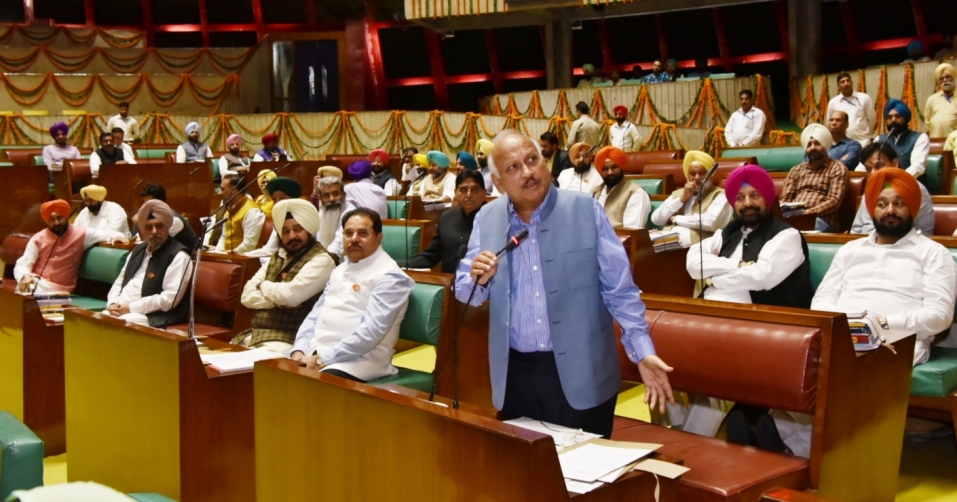 कैप्टन अमरिन्दर सिंह सरकार द्वारा सिख महिलाओं को कीर्तन की सेवा निभाने की इजाज़त देने का प्रस्ताव सदन में पेश